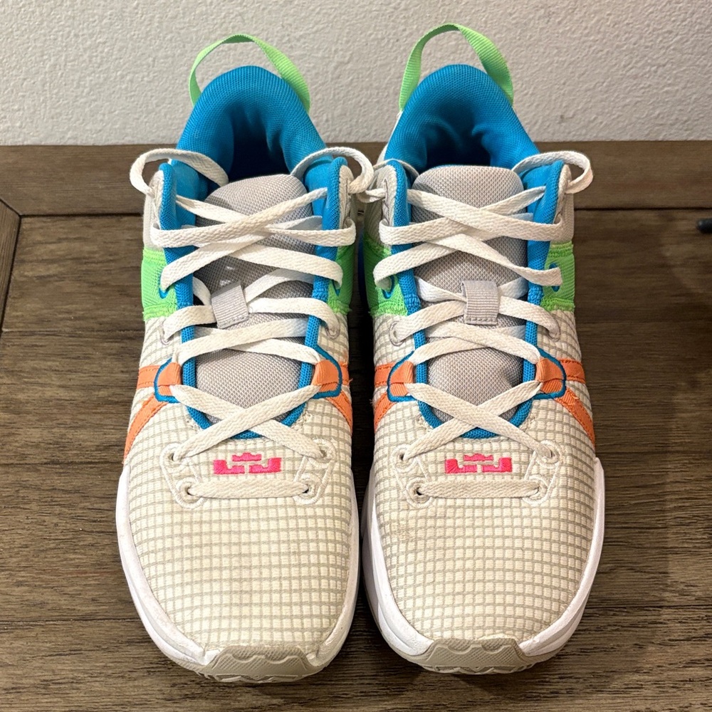[Nike] LeBron Witness 7 Athletic Basketball Shoes Sneakers Multi Color Men’s 9.5 - Picture 6 of 16